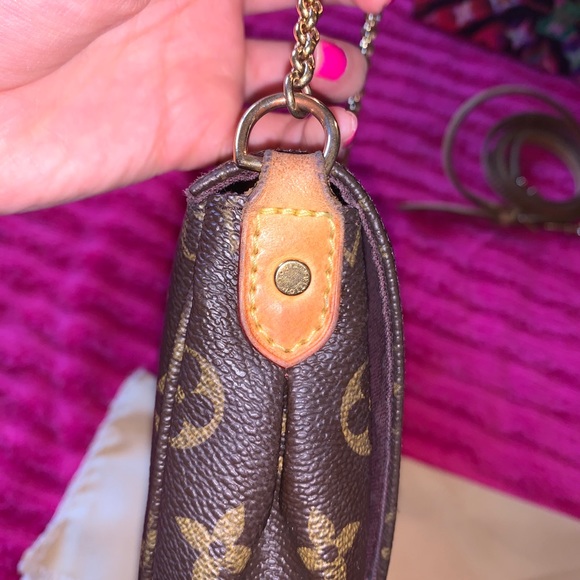 Louis Vuitton Favorite MM Monogram Canvas - Picture 11 of 11